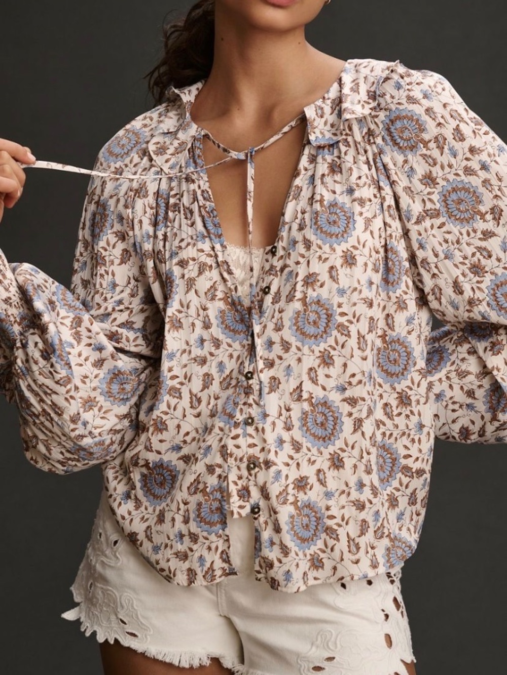 By Anthropologie cream floral buttoned peasant blouse size XSP